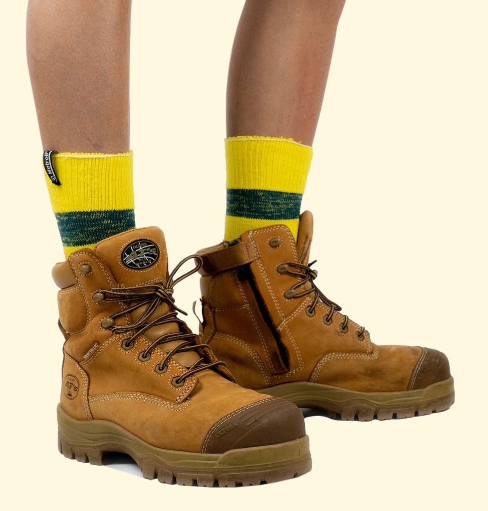 Best Boot Socks for Men & Women: Ultimate 2026 Buying Guide